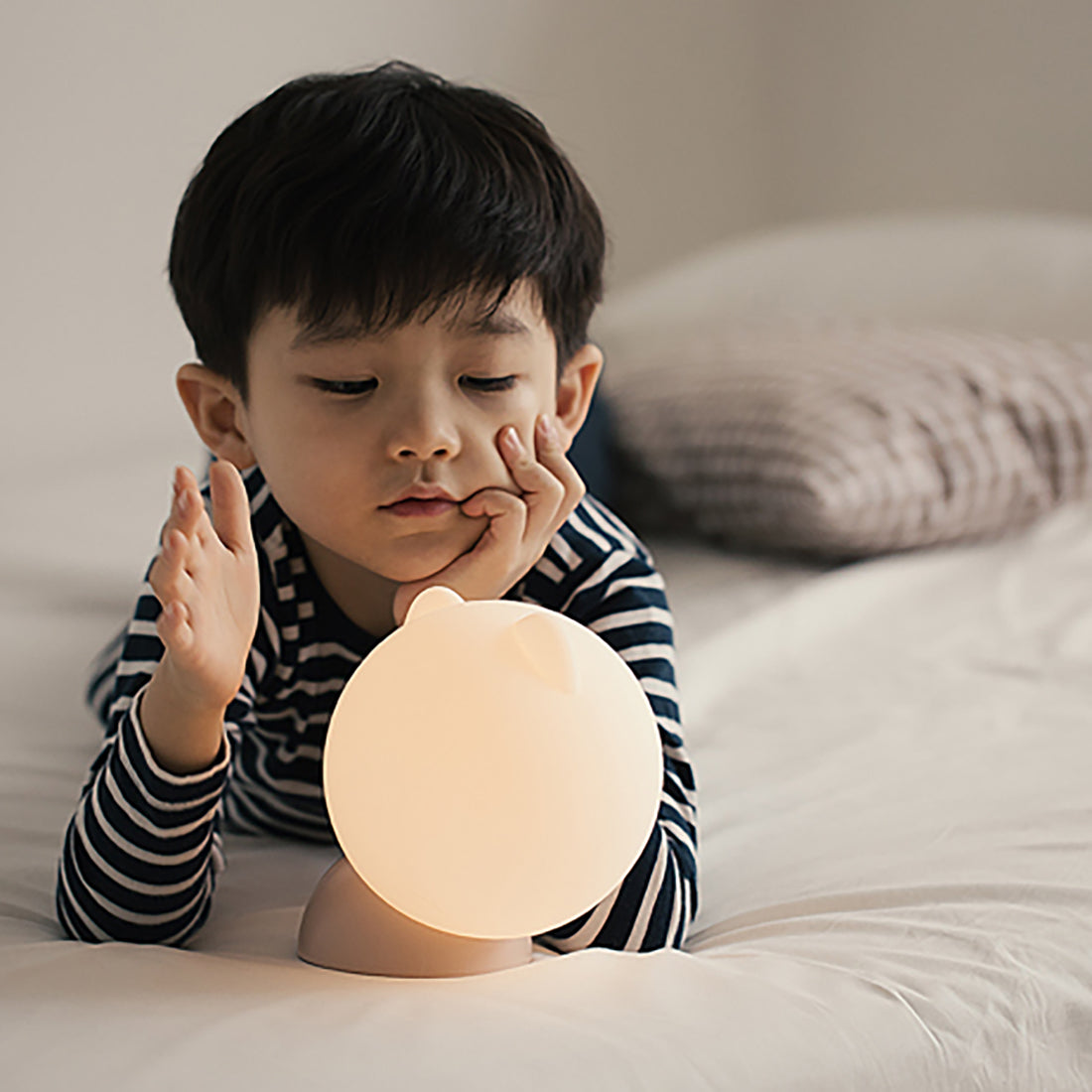 Adorable Round Cat Warm Night Light