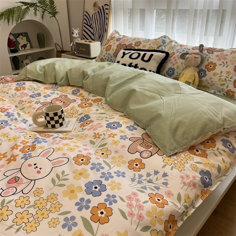 Floral Kawaii Cottage Friends Bedding Set