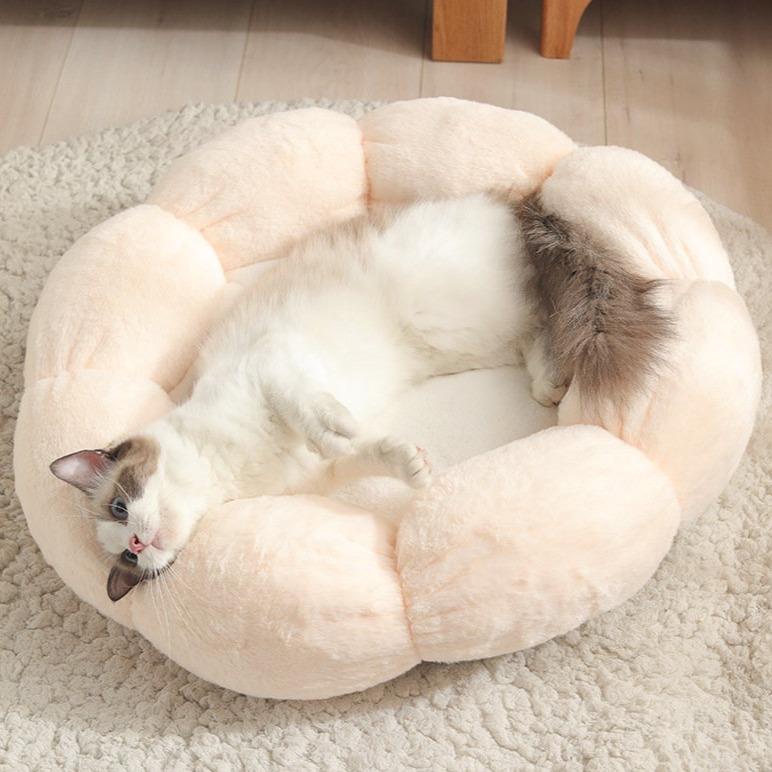 Flower Shaped Cat Bed