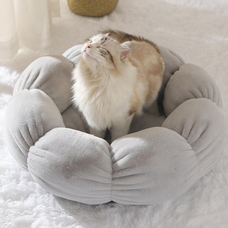 Flower Shaped Cat Bed