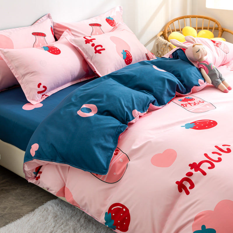 Japanese Strawberry Hearts Pink Cream Bedding Set