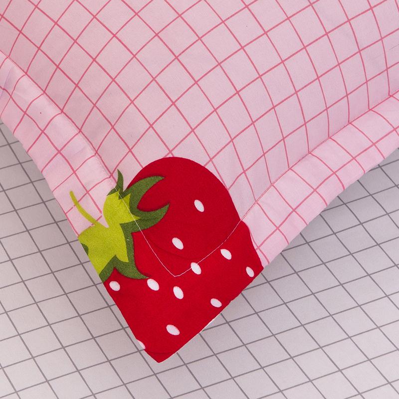 Kawaii Sweet Strawberry Bedding Set