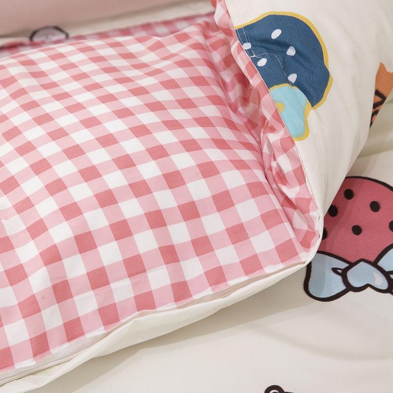 Kawaii Sweet Strawberry Bedding Set