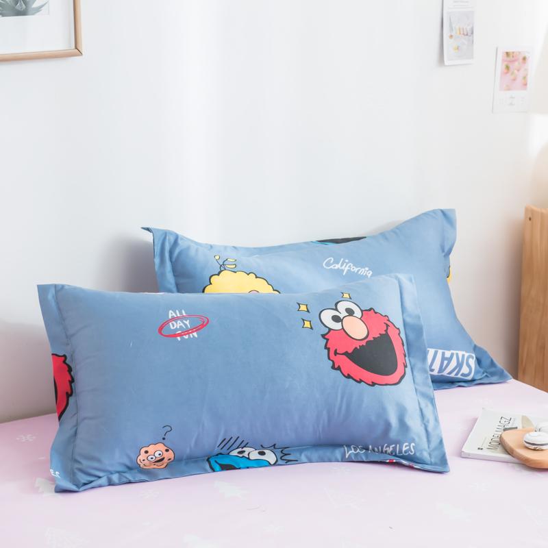 Land of Puppets Bedding Set