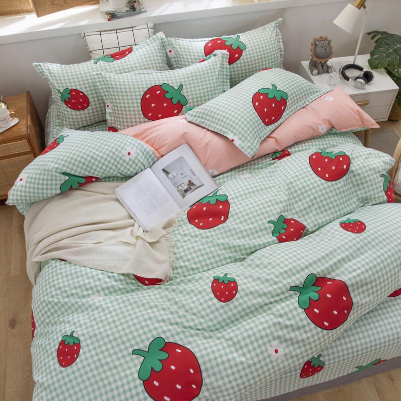 Sweet Strawberry and Cute Peach Print Bedding Set