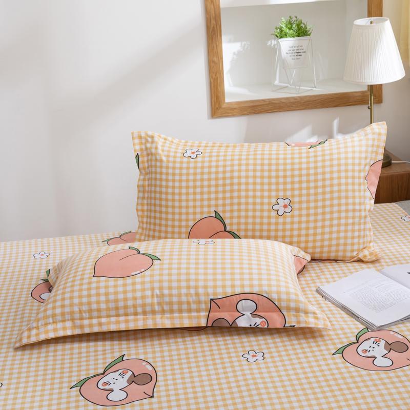 Sweet Strawberry and Cute Peach Print Bedding Set